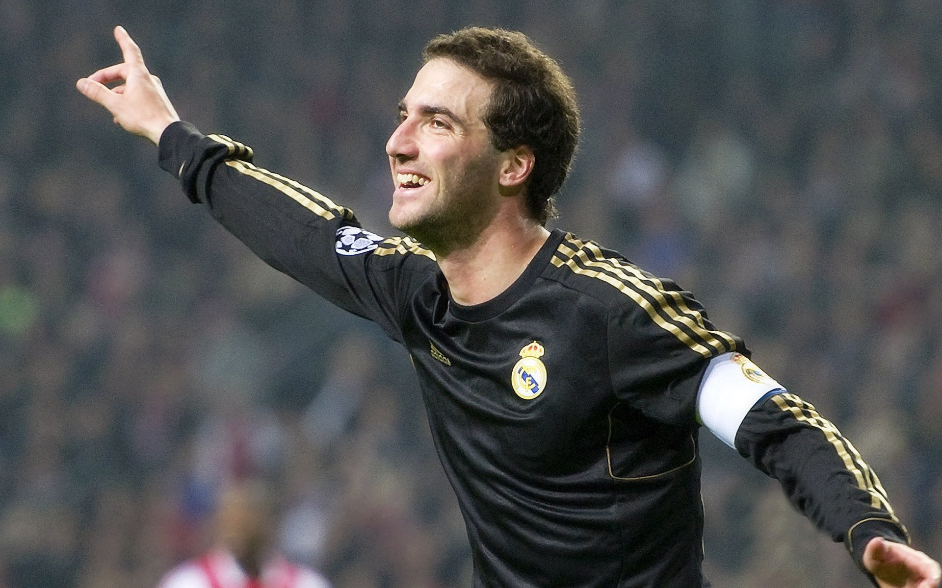 帕尔马逼平AC米兰莱奥独得最高分队友惨成负分，ac米兰和帕尔马比赛结果